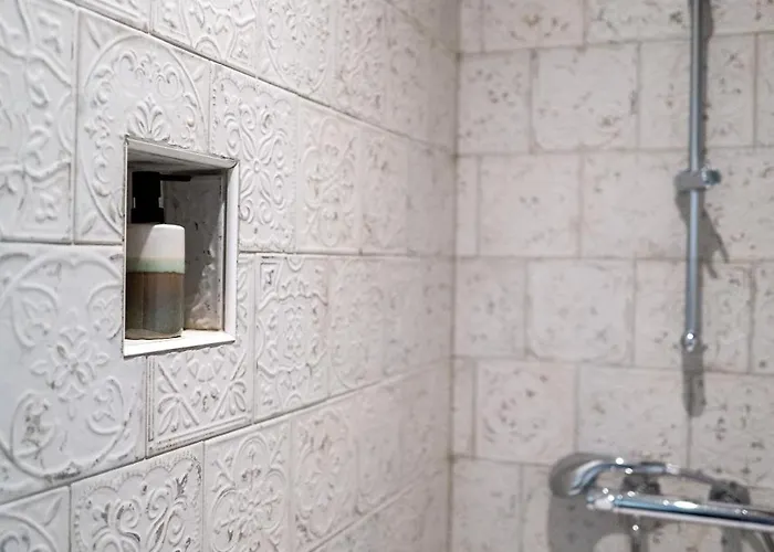 Ferme De La Monnaie سانت لو