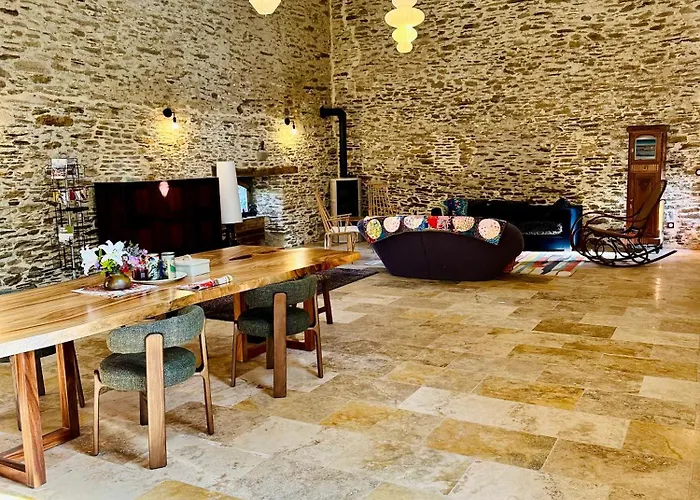 بيت ضيافة Ferme De La Monnaie 4*